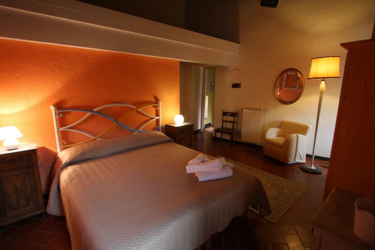 ריקו דל גולפו די ספאציה Borgo Di Codeglia - Country Rooms מראה חיצוני תמונה